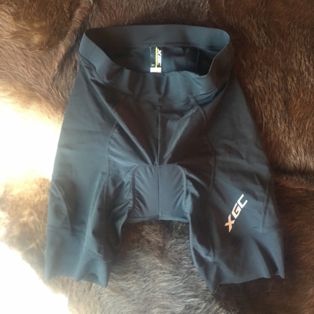 Cycling shorts